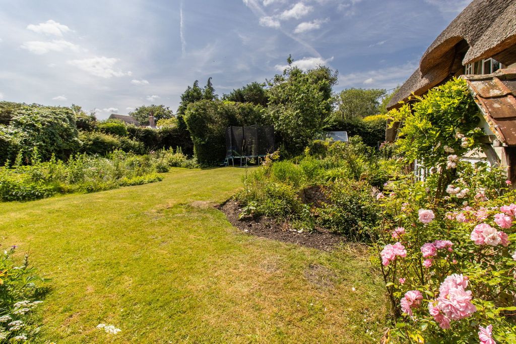 Property photo 3 of 21