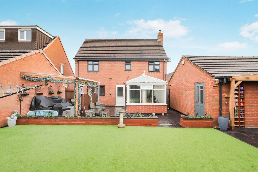 Property photo 3 of 19