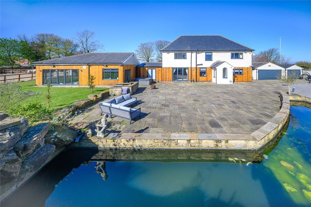 Property photo 1 of 40 Picture No. 59