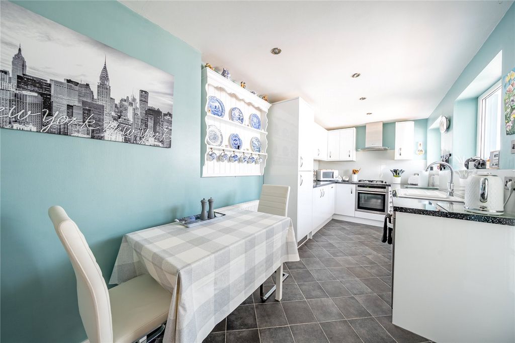 Property photo 3 of 21 Picture No. 10