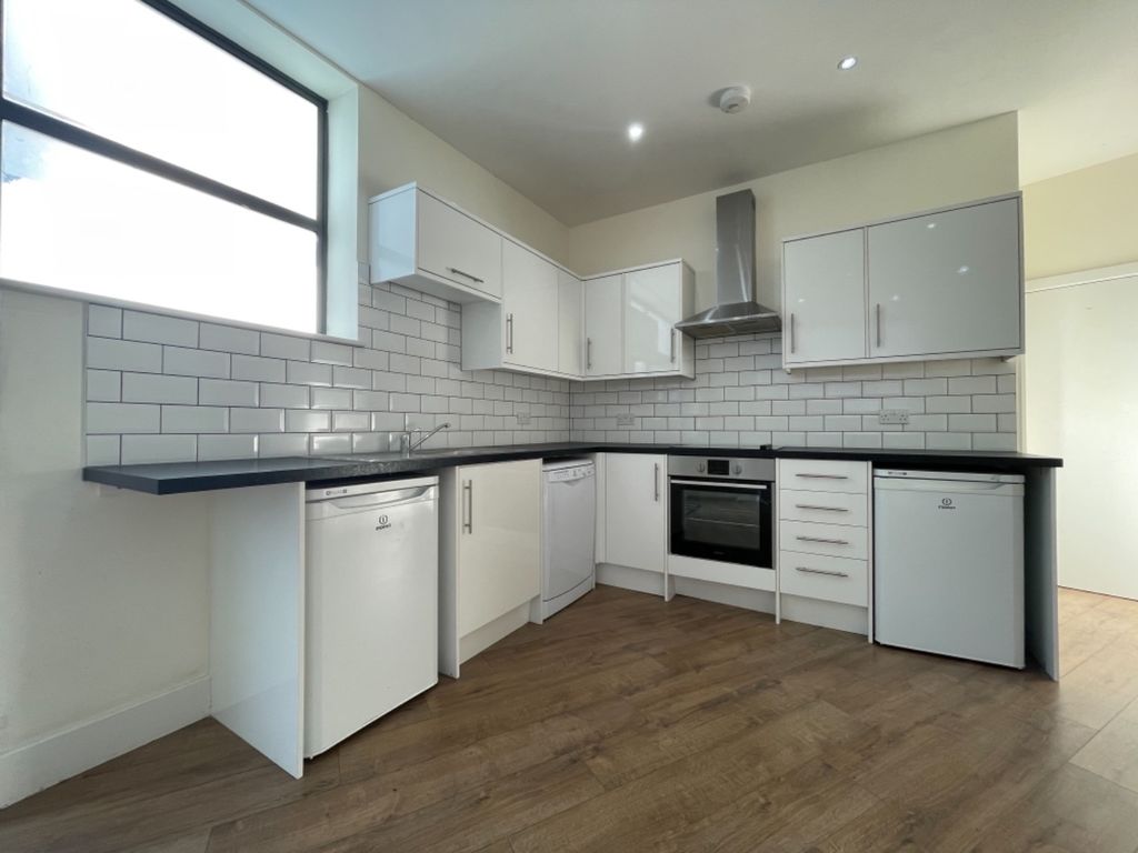 Property photo 2 of 9 3027232