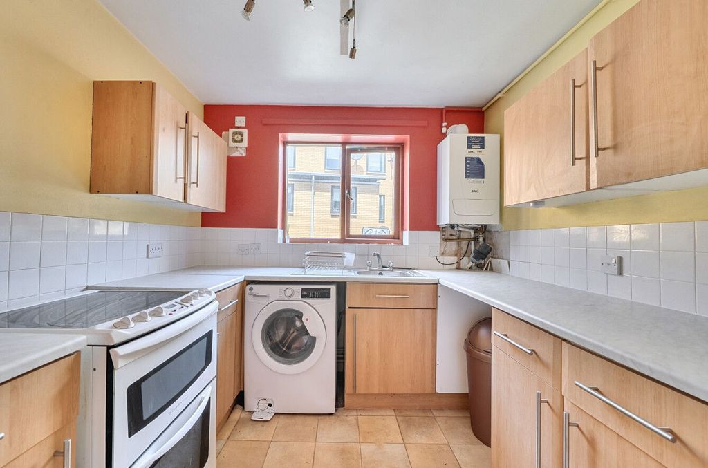 Property photo 3 of 13