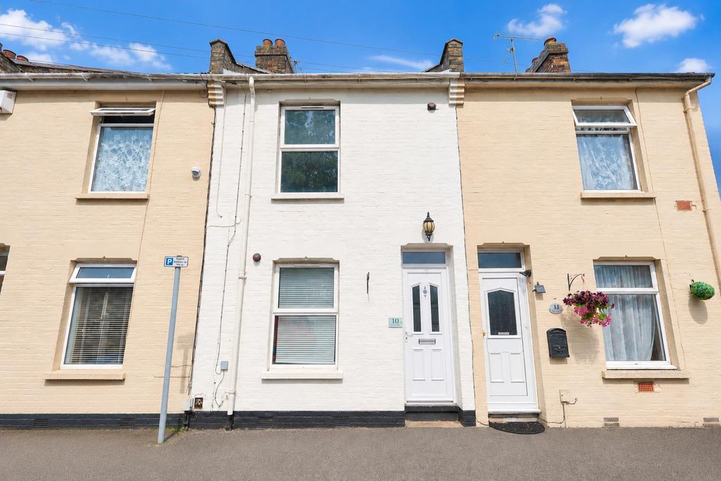 Property photo 1 of 10
