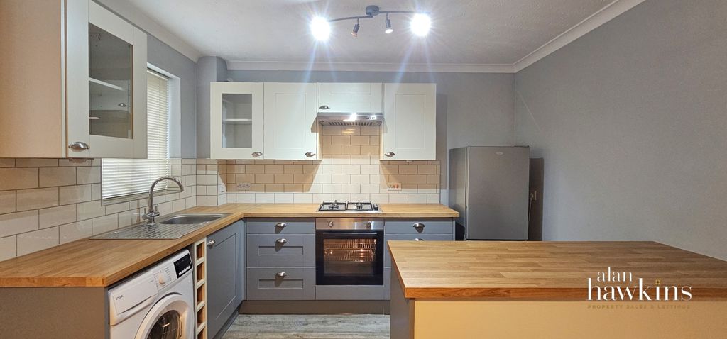 Property photo 2 of 7 20250909_173548-2