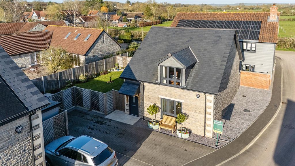 Property photo 1 of 20 1430298-1-69B993976B0A9.Jpg