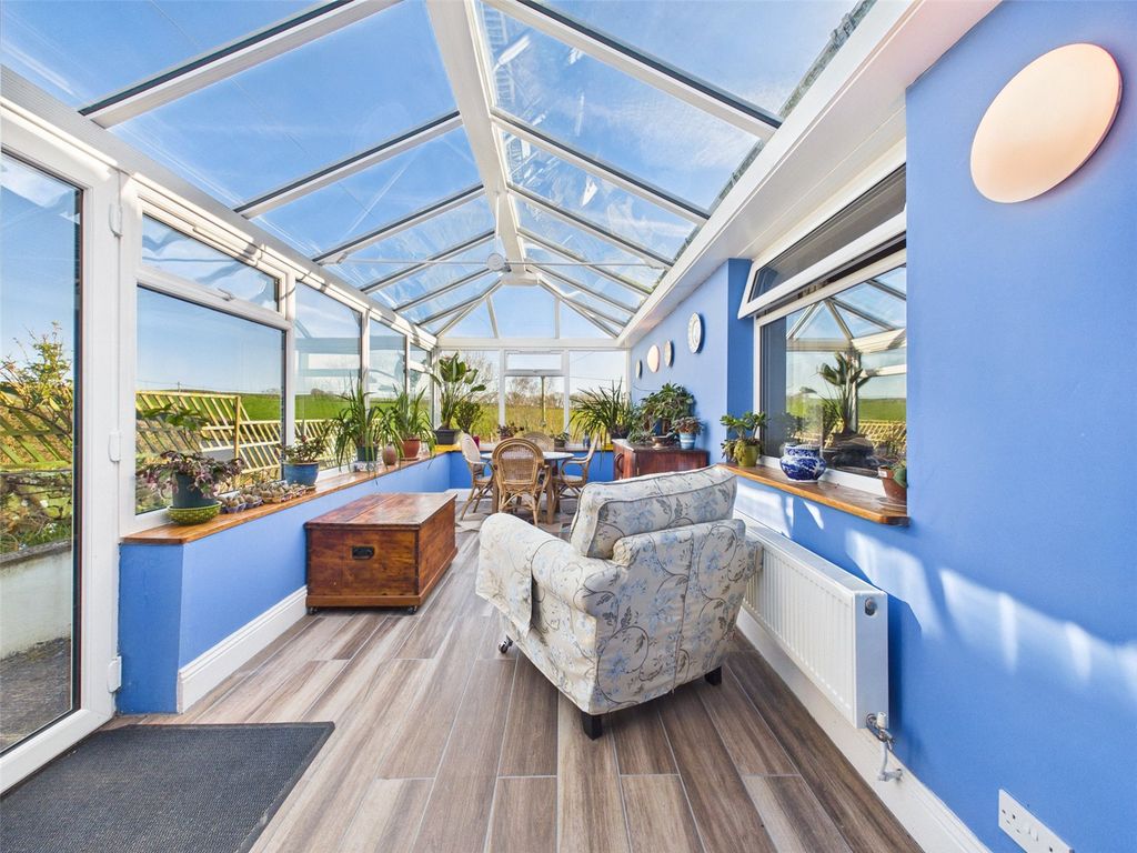 Property photo 3 of 23 Picture No. 03