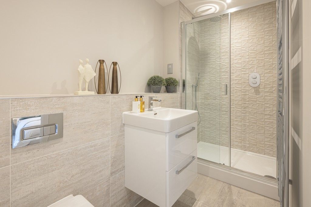 Property photo 3 of 6 cala At Buckler's Park - The Pines, Crowthorne