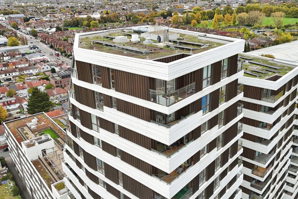 Property photo 1 of 26 Drone