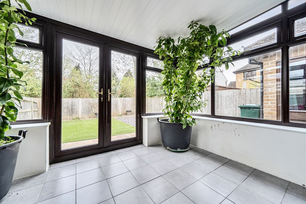 Property photo 2 of 18