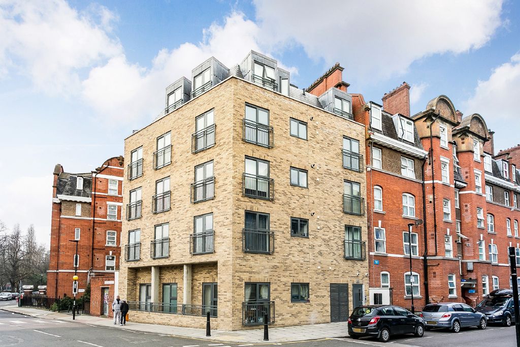 Property photo 1 of 11 1902201815_Ptbg_Flat