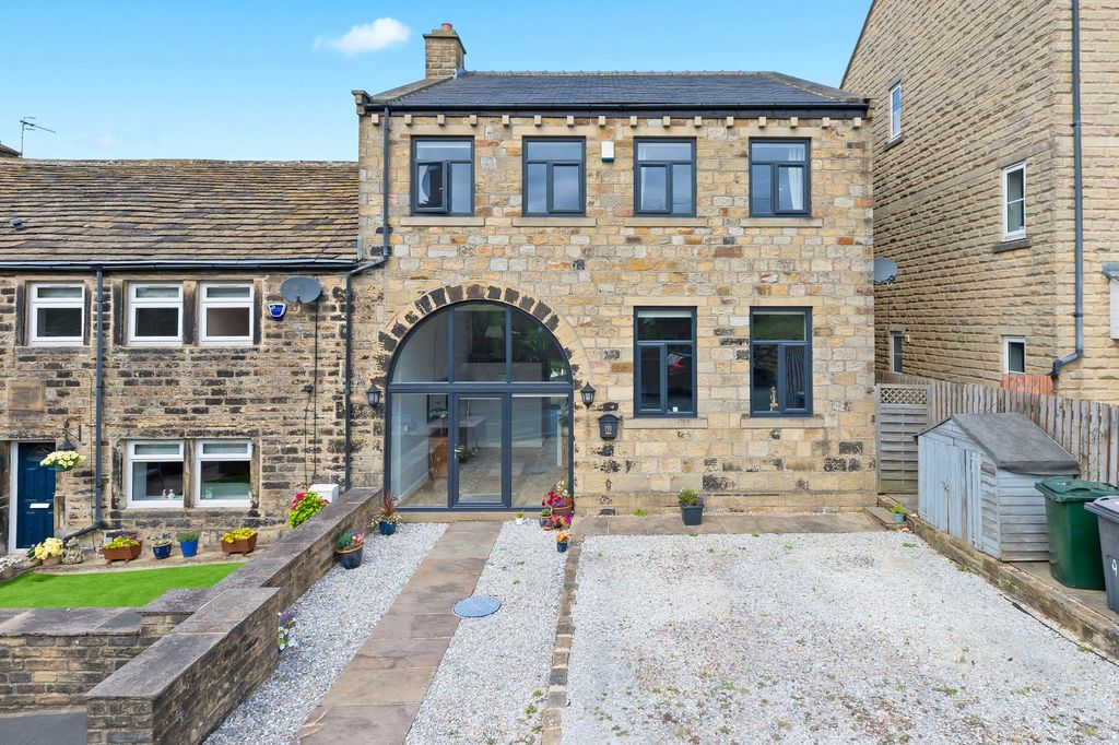 Property photo 1 of 33 Picture No. 13