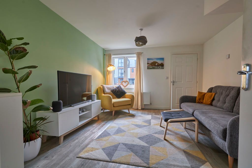 Property photo 2 of 15 Living Room