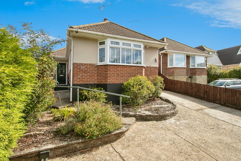 Property photo 1 of 20