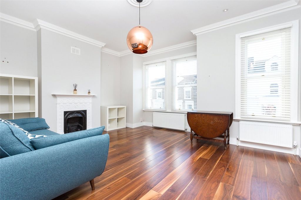 Property photo 2 of 8 2