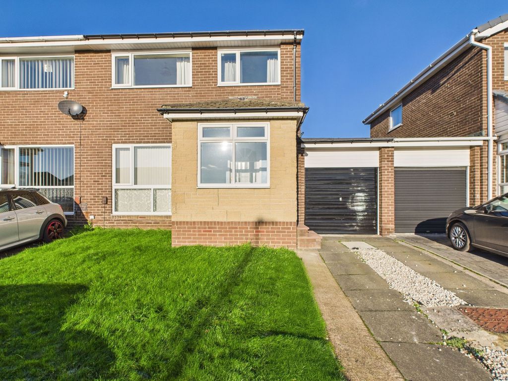 Property photo 1 of 11 External