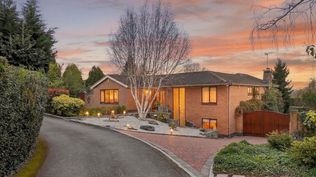 Property photo 1 of 48