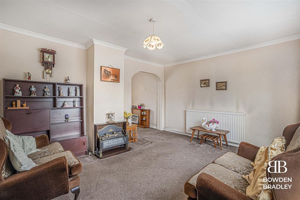Property photo 2 of 17 Living Room