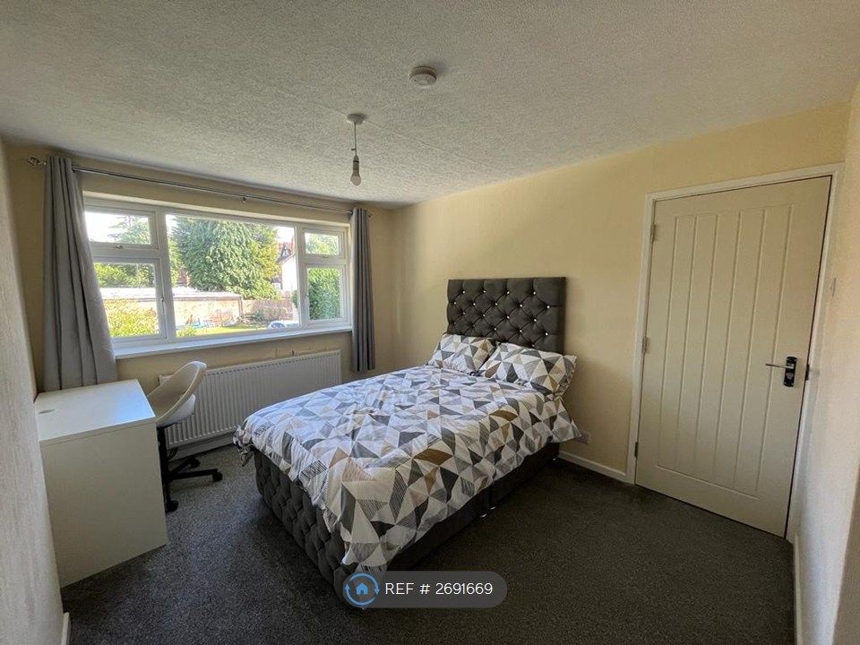 Property photo 2 of 8