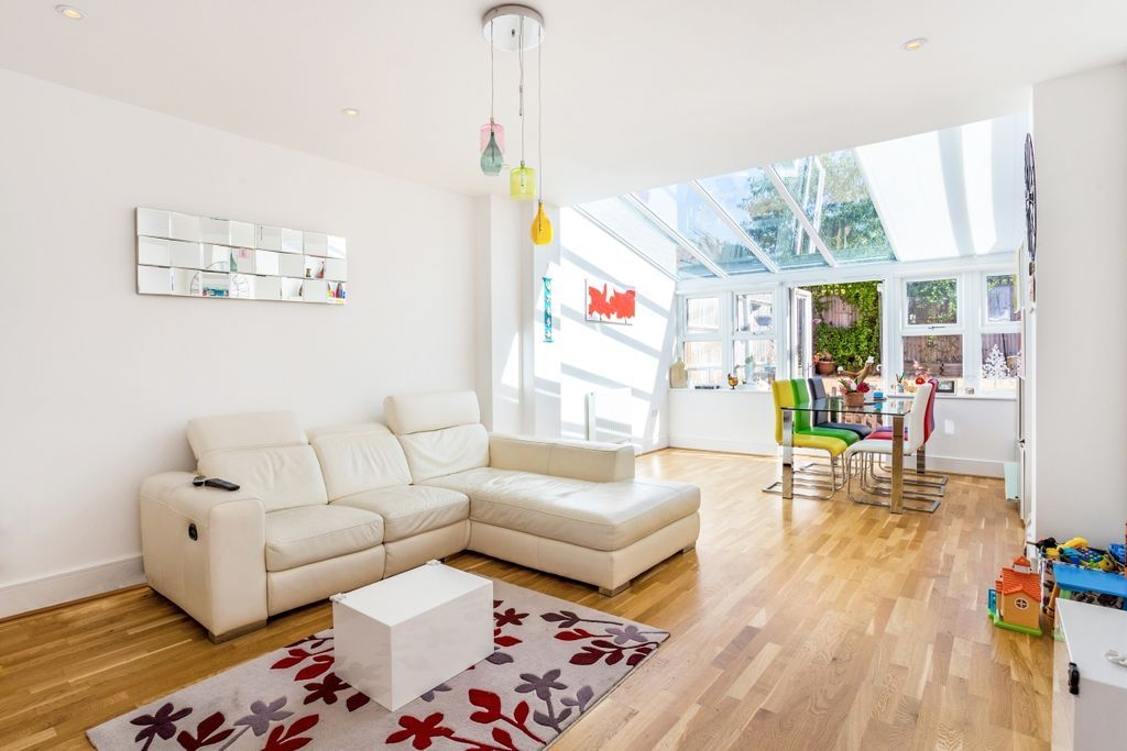 Property photo 2 of 12