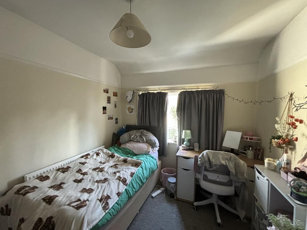 Property photo 3 of 11 Bedroom