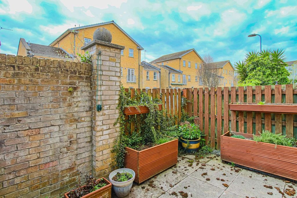 Additional image 6 of 2 bed end terrace house to rentJohn Batchelor Way, Penarth CF64