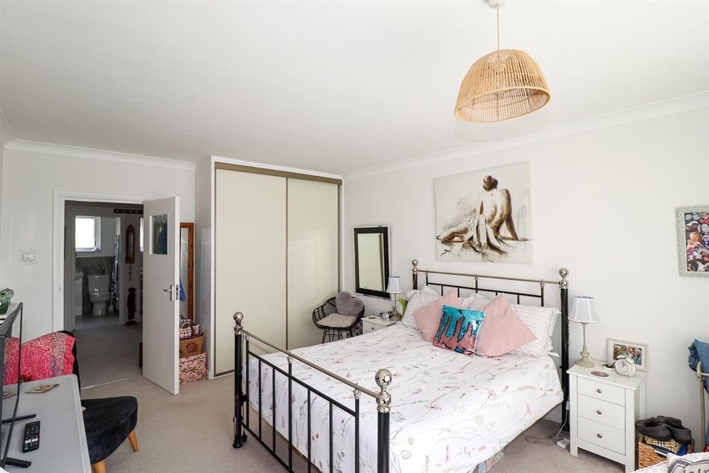 Additional image 10 of 2 bed flat for saleNormandale, Bexhill-On-Sea TN39