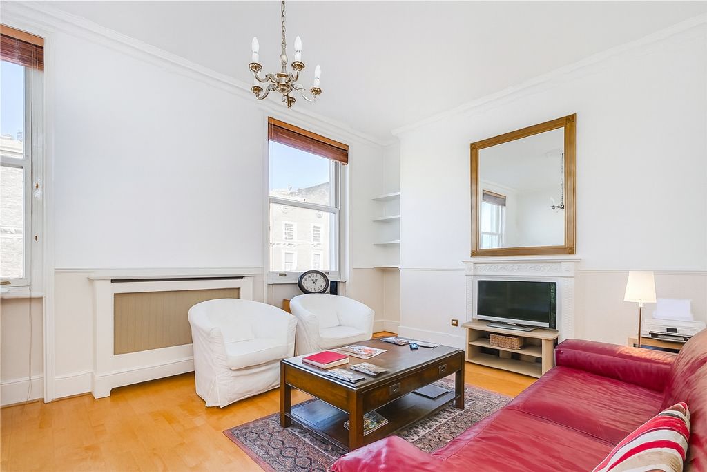 Property photo 2 of 8