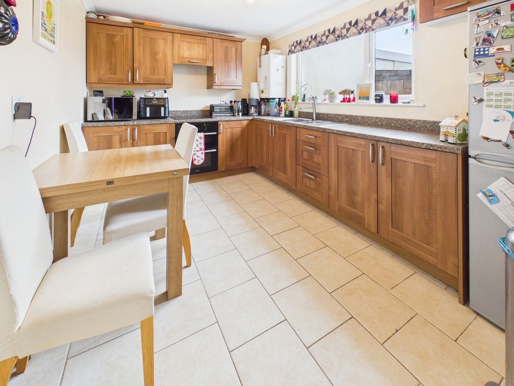 Property photo 2 of 8 Kitchen/Diner