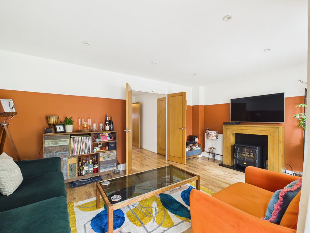 Property photo 3 of 15 Gallery