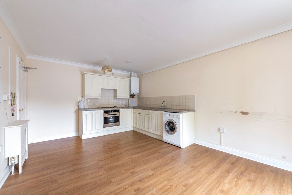 Property photo 3 of 12