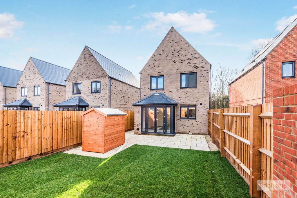 Property photo 2 of 14 Image