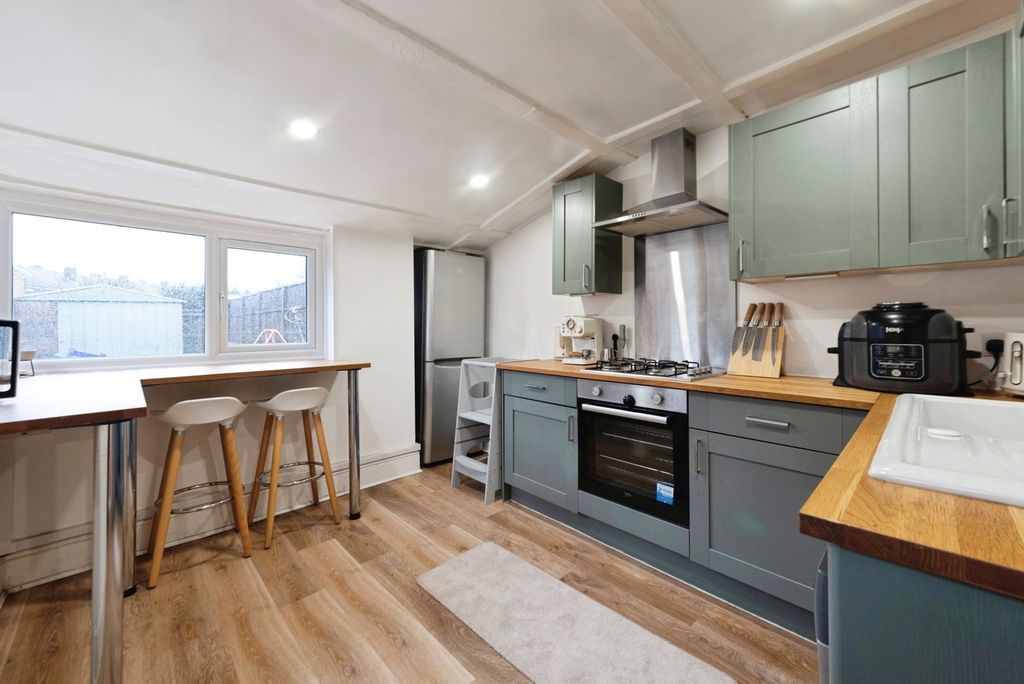 Property photo 2 of 14 Pbox-Img.Jpg