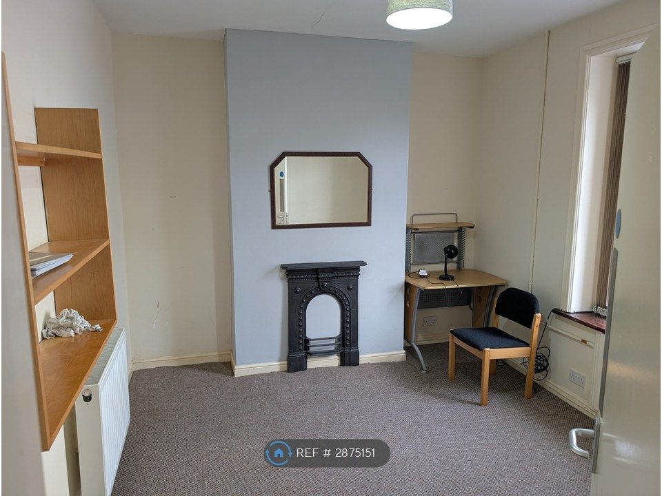 Property photo 3 of 18