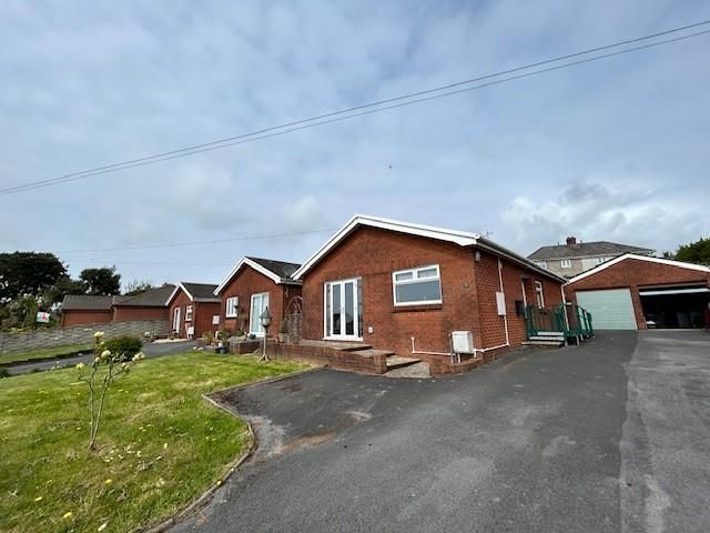 Property photo 2 of 16 Bungalow.Jpg