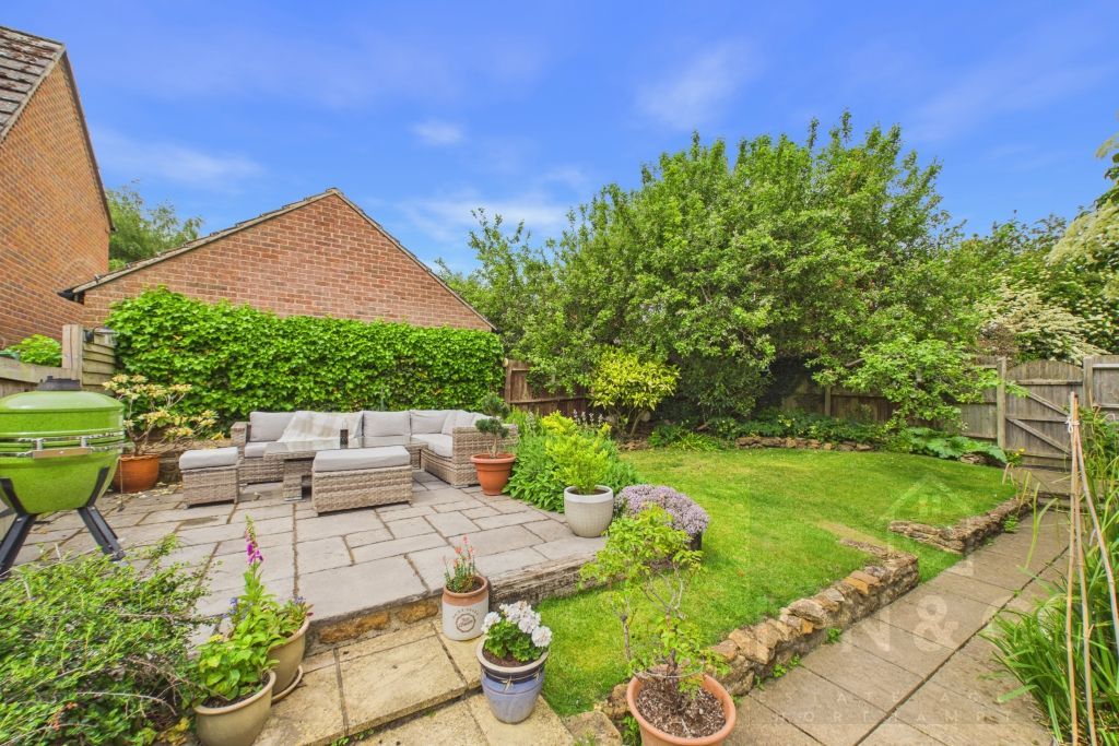 Property photo 3 of 28
