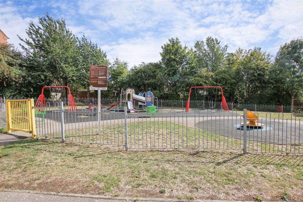 Property photo 1 of 10 Play Area Opposite