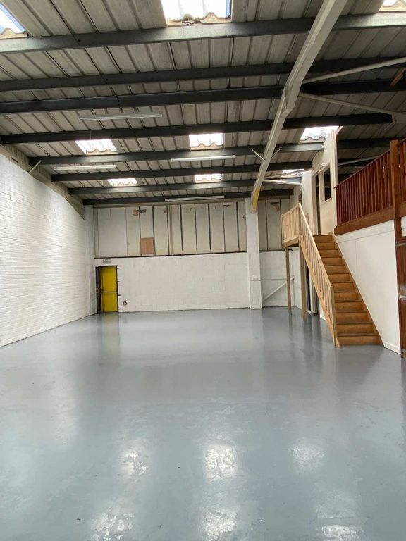 Property photo 2 of 5