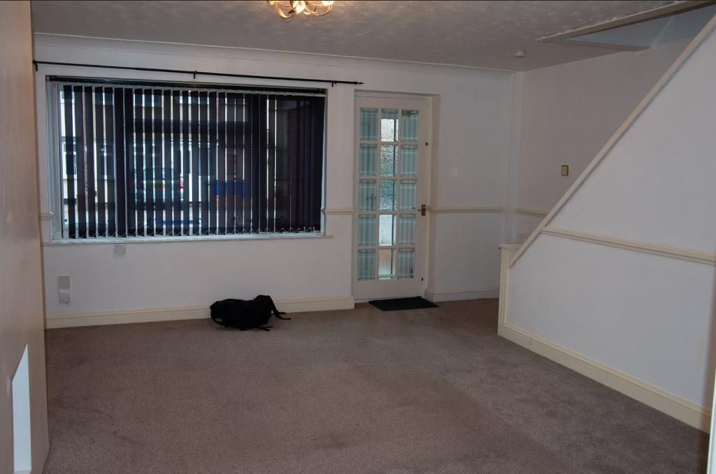 Property photo 3 of 9 Photo 3