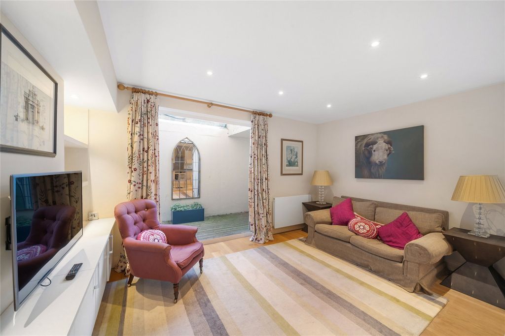 Property photo 3 of 12 Picture No. 05