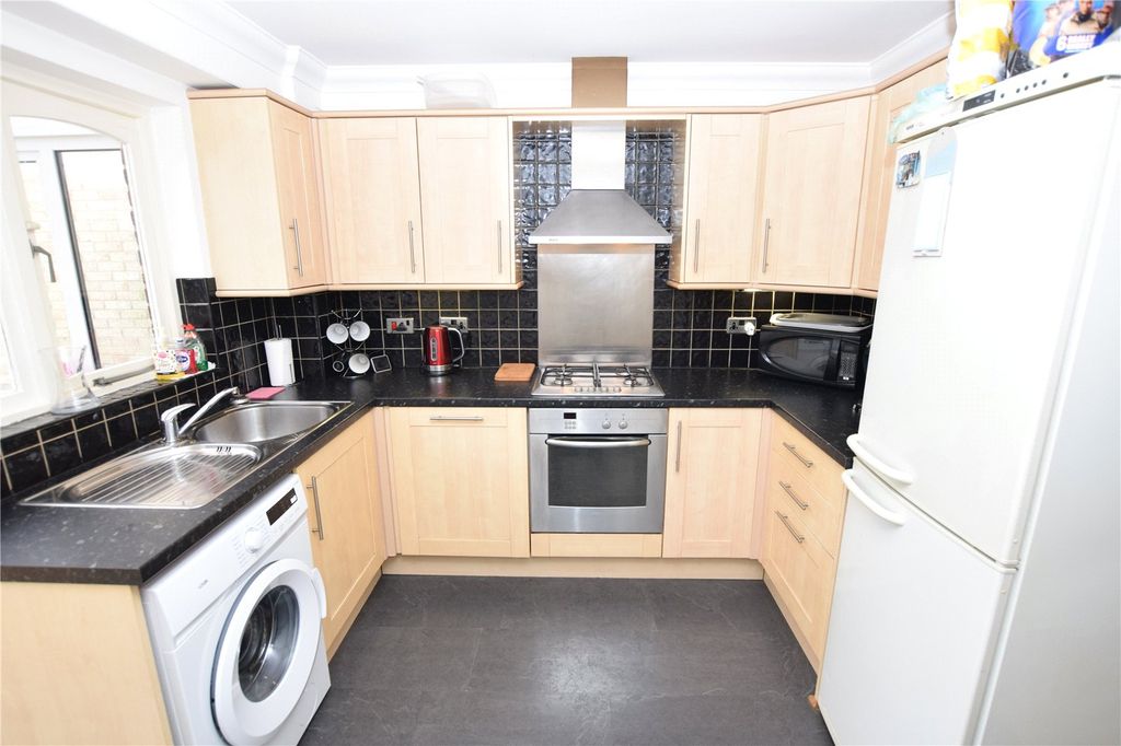 Property photo 2 of 13 Kitchen