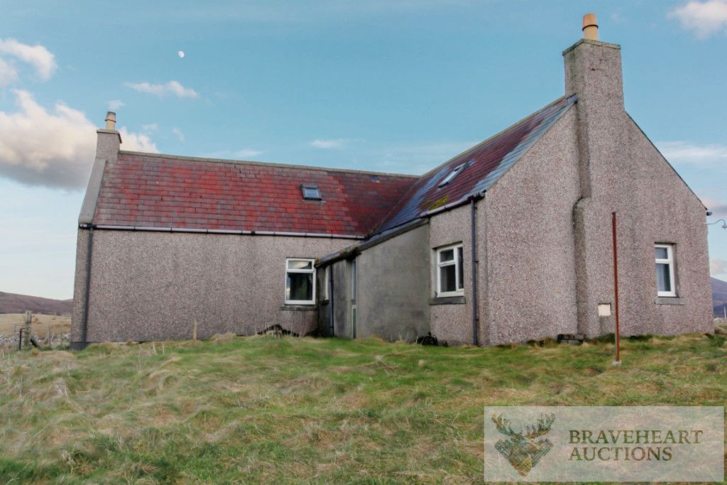 Property photo 3 of 12 Photo 3