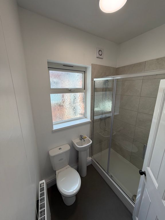 Property photo 3 of 5 Bathroom