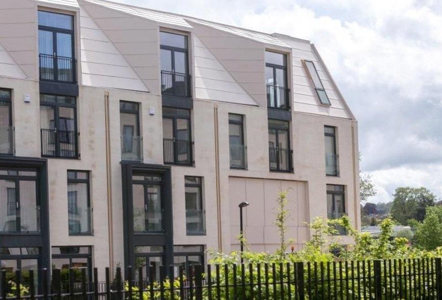 Property photo 1 of 8 Front