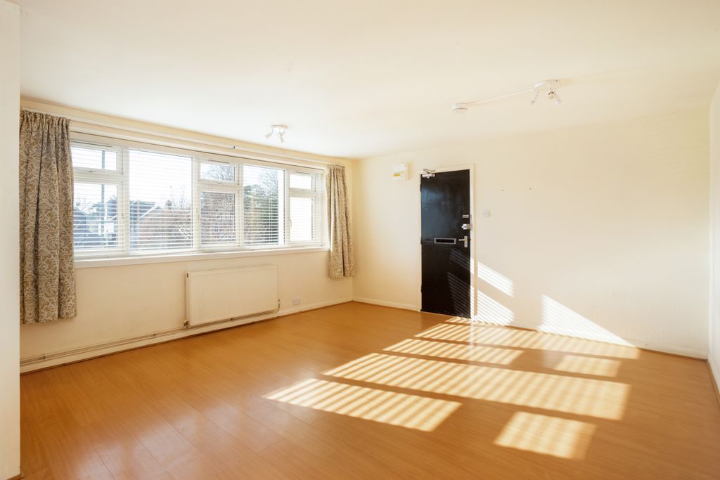 Property photo 3 of 7