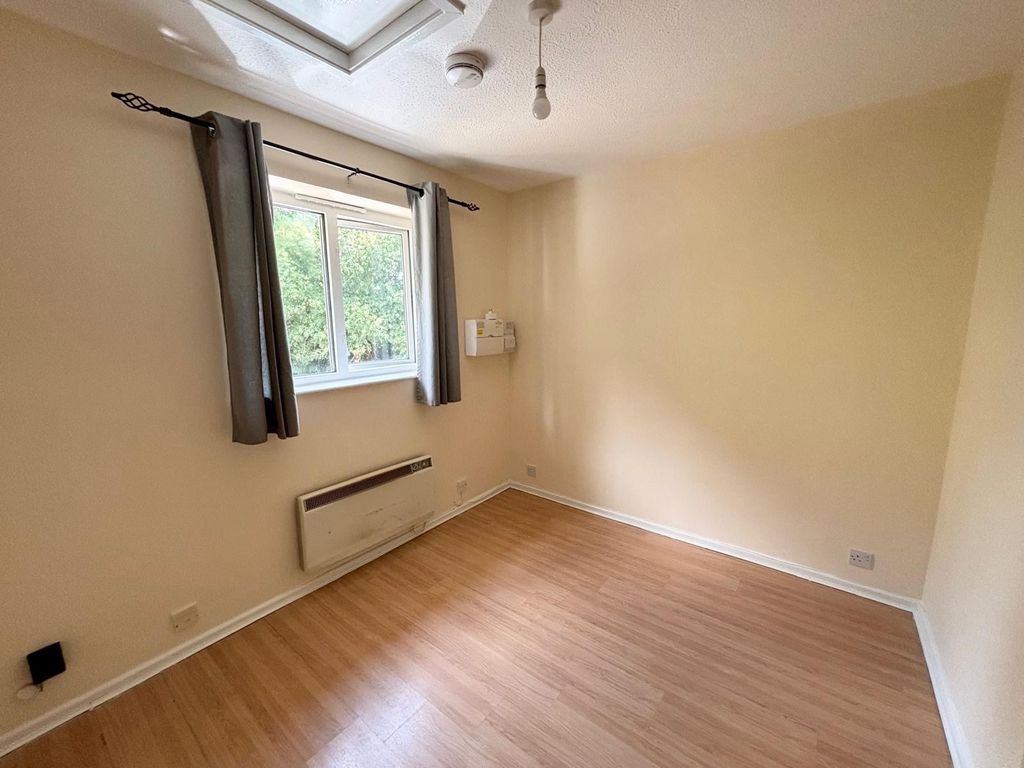 Property photo 3 of 4