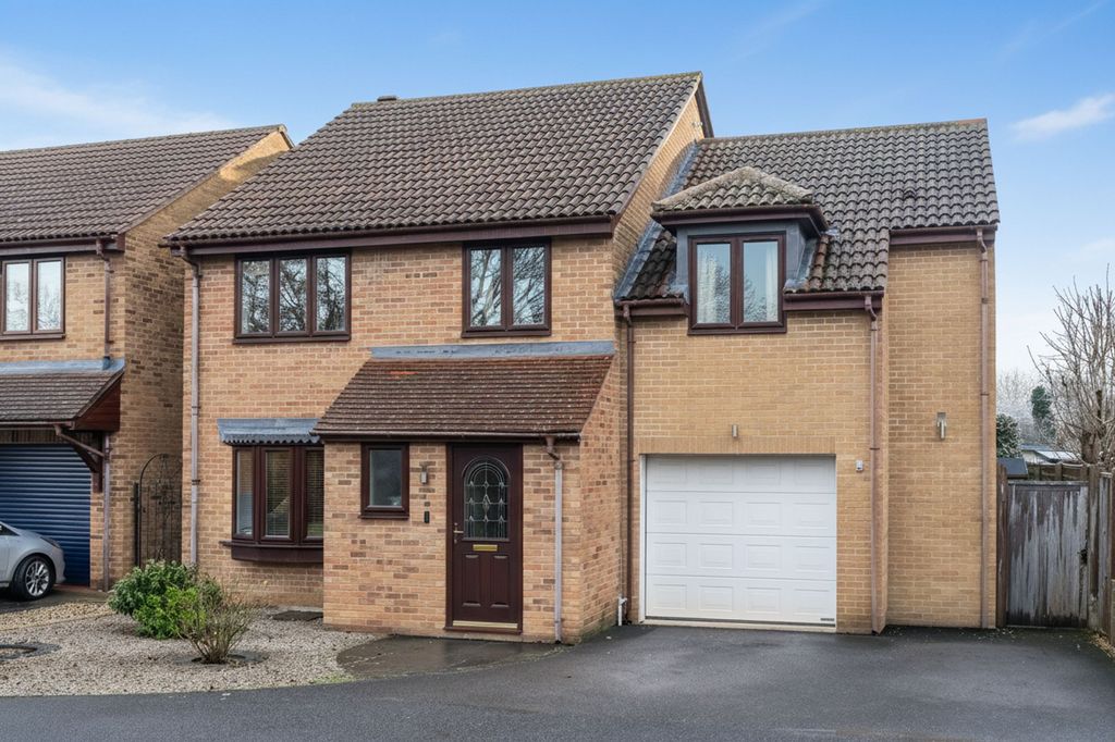 Property photo 1 of 20