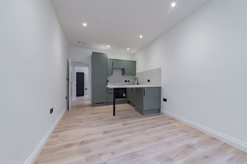 Property photo 3 of 7 Photo 10