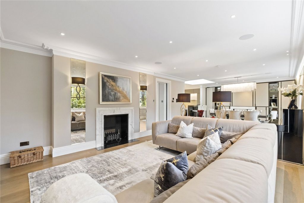 Property photo 1 of 21 Reception Room