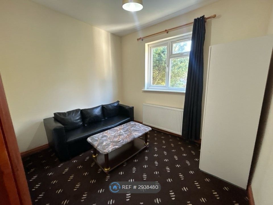 Property photo 3 of 6