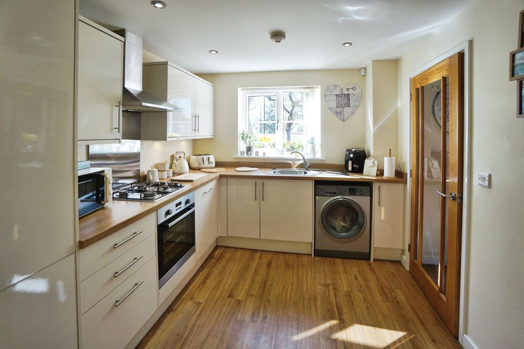 Property photo 1 of 14 Kitchen